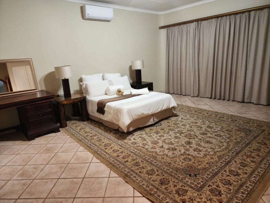 4 Bedroom Property for Sale in Ifafi North West